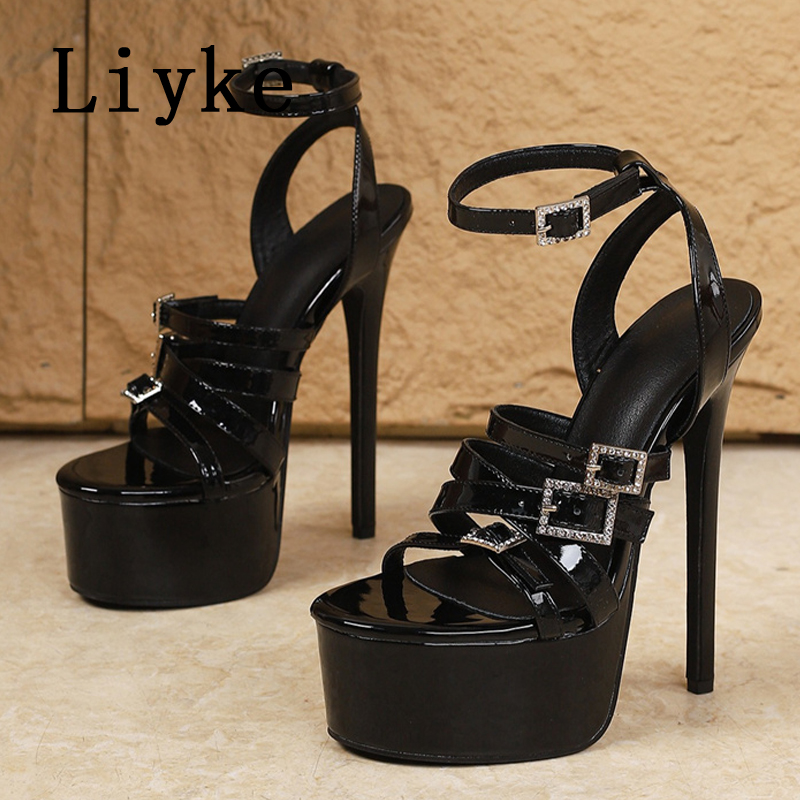 Women Fashion Show - Liyke Modenschau Super High Heels Stiletto