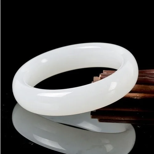 Women Fashion Jewellery - Echte Natürliche Weiße Jade Armreif Armband