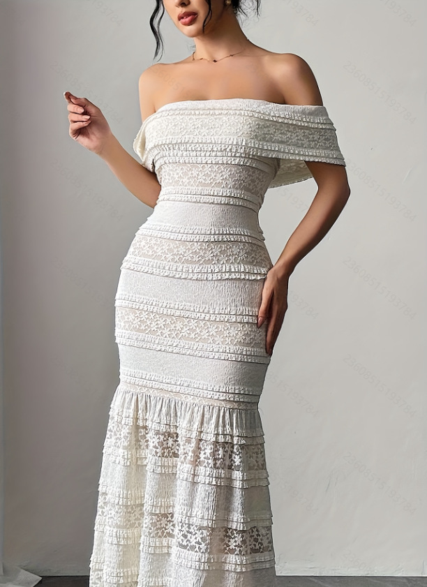 Women Fashion Dress Names - Europäischer Herbstmode-Stil, elegantes, schulterfreies Spitzenkleid für