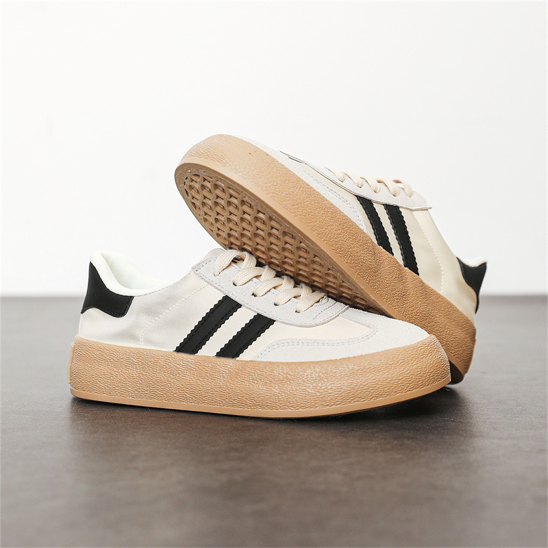 Neue atmungsaktive Damen-Sneak – New Balance Fashion Women Bewertung und Preis